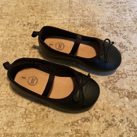 Baby Girl Size 5 Shoe Set - Picture 4 of 7